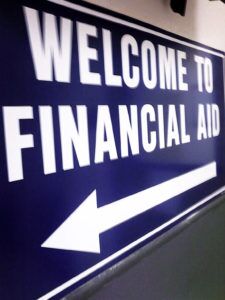 financial-aid-office2-225x300